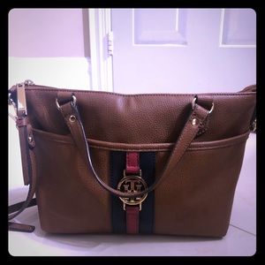 Tommy Hilfiger Bags - Tommy Hilfiger Medium Crossbody Bag Tommy Hilfiger Bags - Tommy Hilfiger Medium Crossbody Bag
